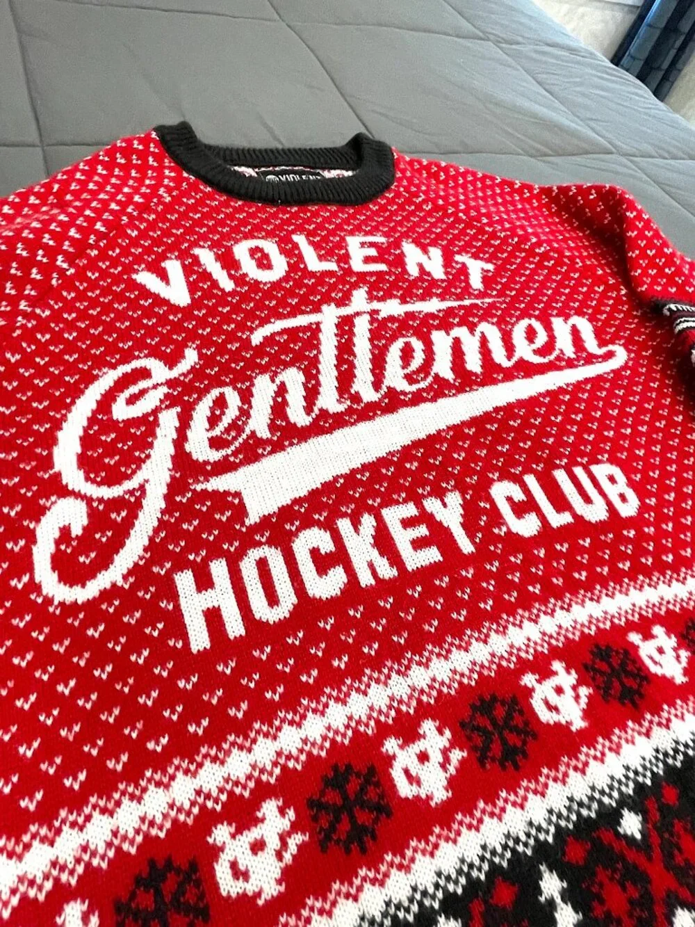 Violent Gentlemen Hockey Club Sweater XL Streetwear Ugly Christmas Knit
